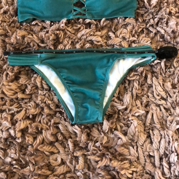 Emerald Bikini!! - Picture 4 of 5